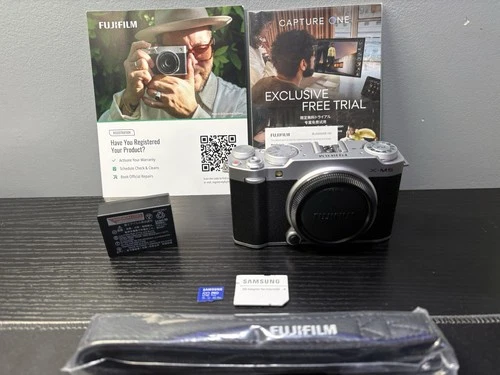 Fujifilm X-M5 Mirrorless Digital Camera Body Silver 26.1MP 6.2K Video + 512gb SD