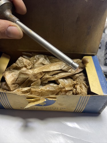 New old Stock Ford Truck Intake Valves Head 1951 . 8 D1352 Original - Bild 10 von 19