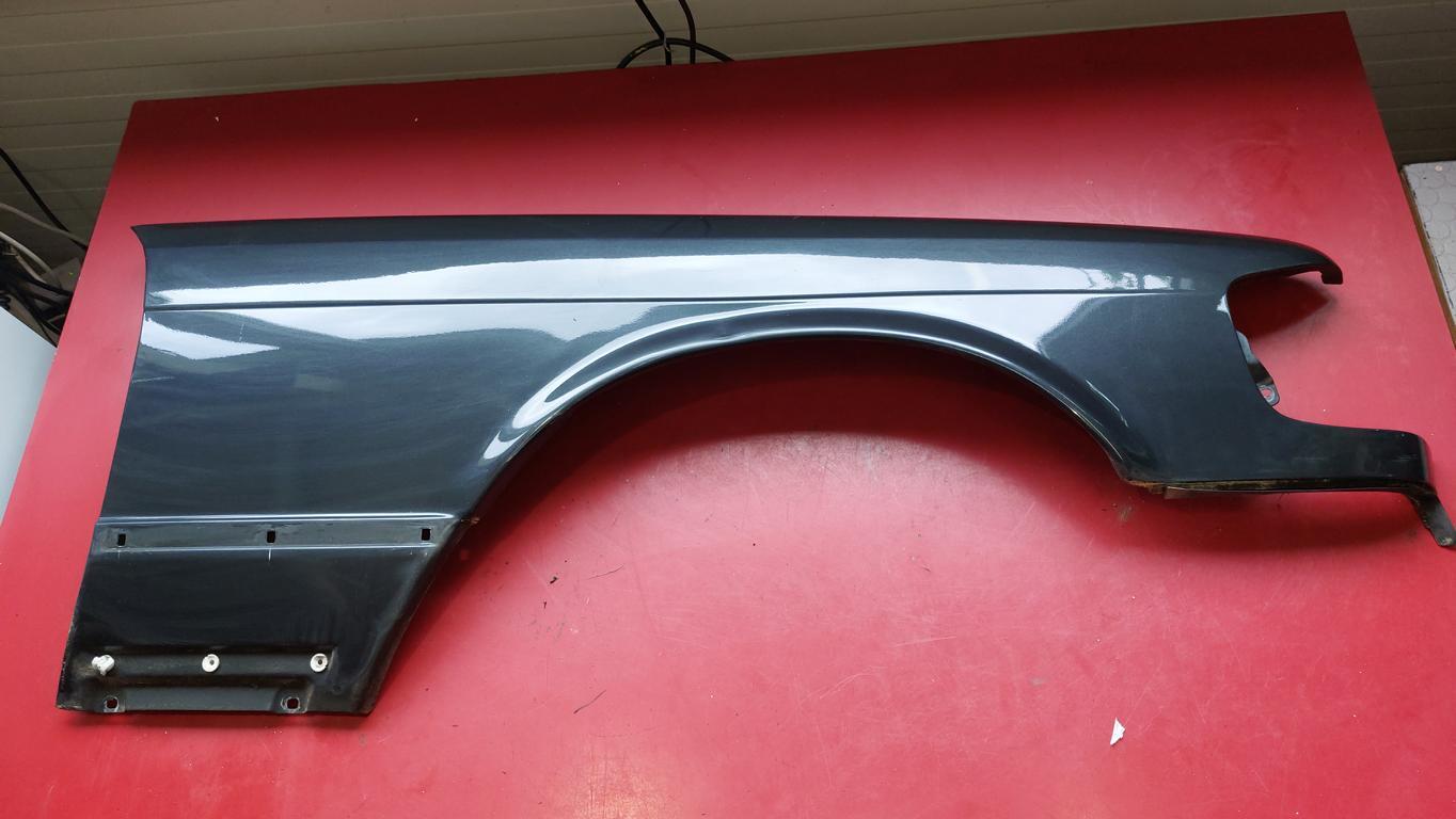 Kotflügel rechts 199 blauschwarz rostfrei ORIGINAL Mercedes W126 