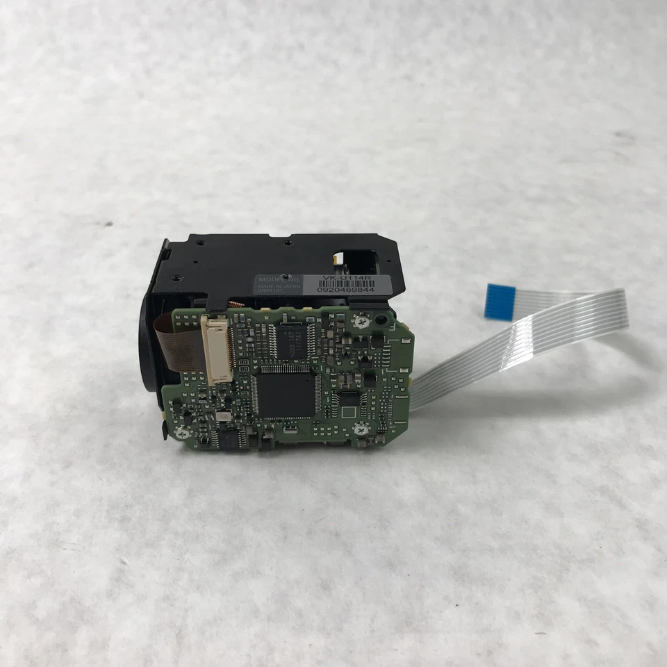 Mini cabezal de cámara domo Hitachi VK-U114R chasis compacto para cámara CCD Foto 3 de 4