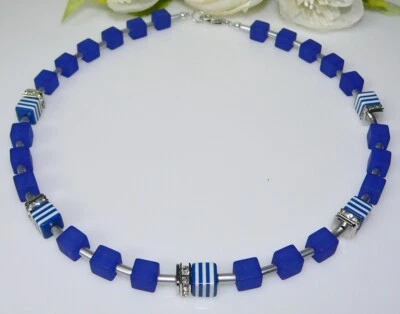 Halskette Würfelkette Kette Cube Würfel matt dunkelblau blau weiß Strass  015. - Bild 1 von 4