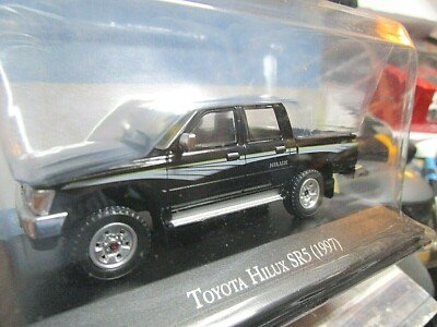 TOYOTA Hilux Pick-up 4x4 Geländewagen SR5 schwarz black Atlas IXO Altaya SP 1:43