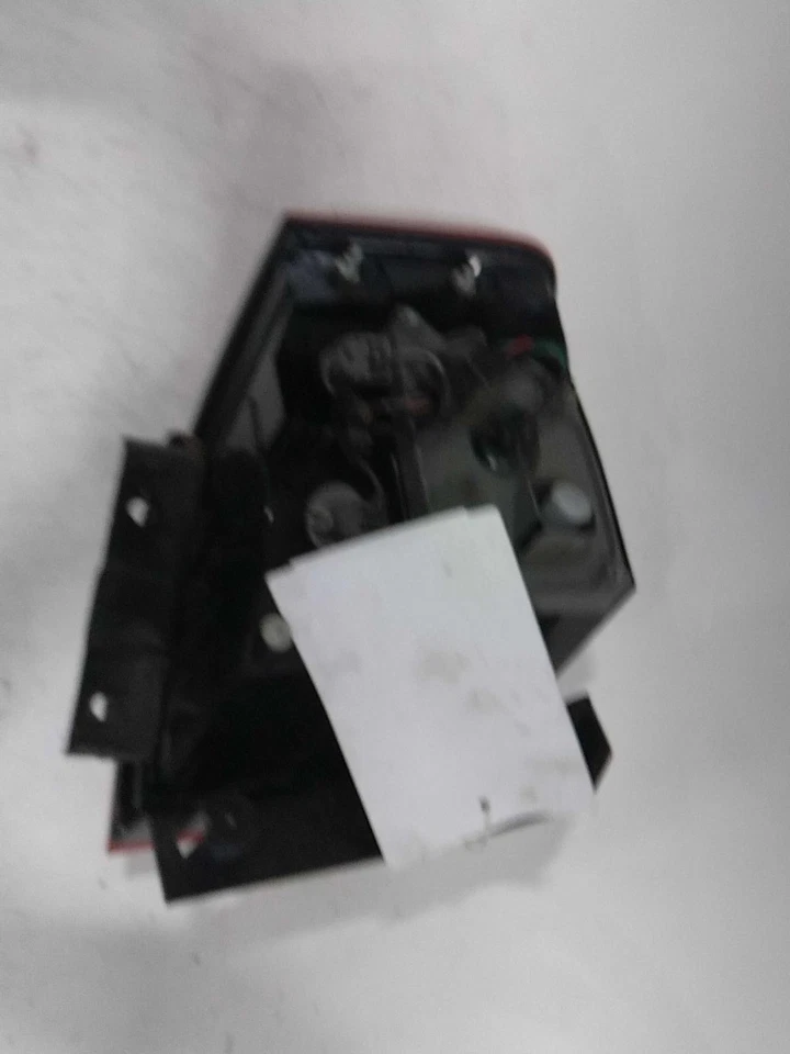 Used Right Tail Light Assembly fits: 2011 Acura Mdx quarter panel mounted Right - Image 2 of 4