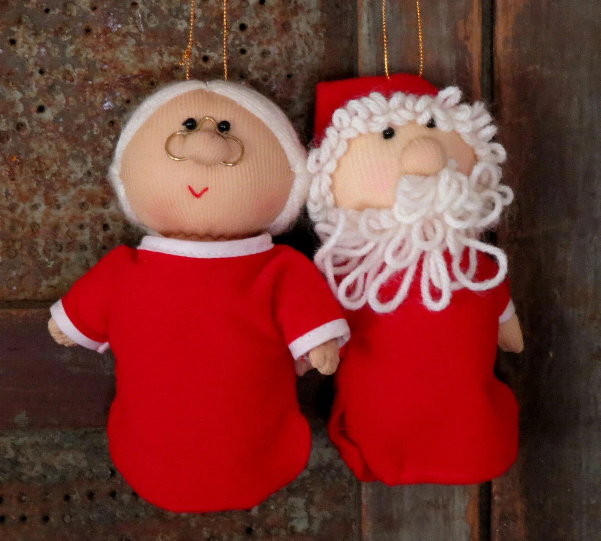 Mr Mrs Santa Claus in pajamas made of Pantyhose Christmas