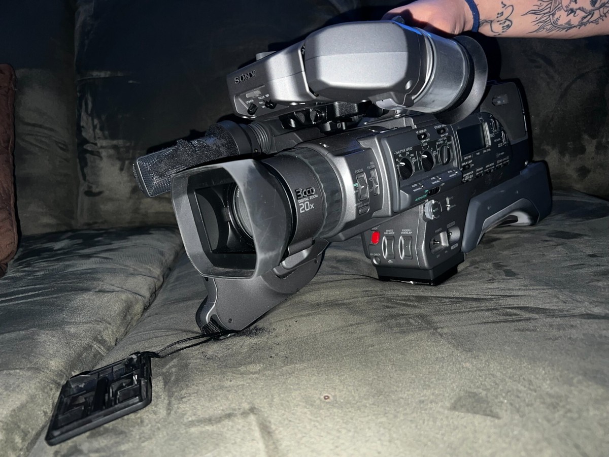 ジャンク品 SONY DSR-200A 業務用ビデオカメラ m67471735064_1.jpg?1750587142