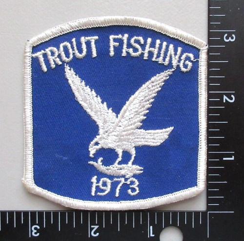VINTAGE 1973 TROUT FISHING BIRD FISH FRESHWATER FISHING COLLECTIBLE SEW ON PATCH