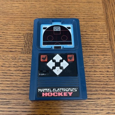 1978 Mattel Electronics Hockey Handheld Portable Video Game - Works