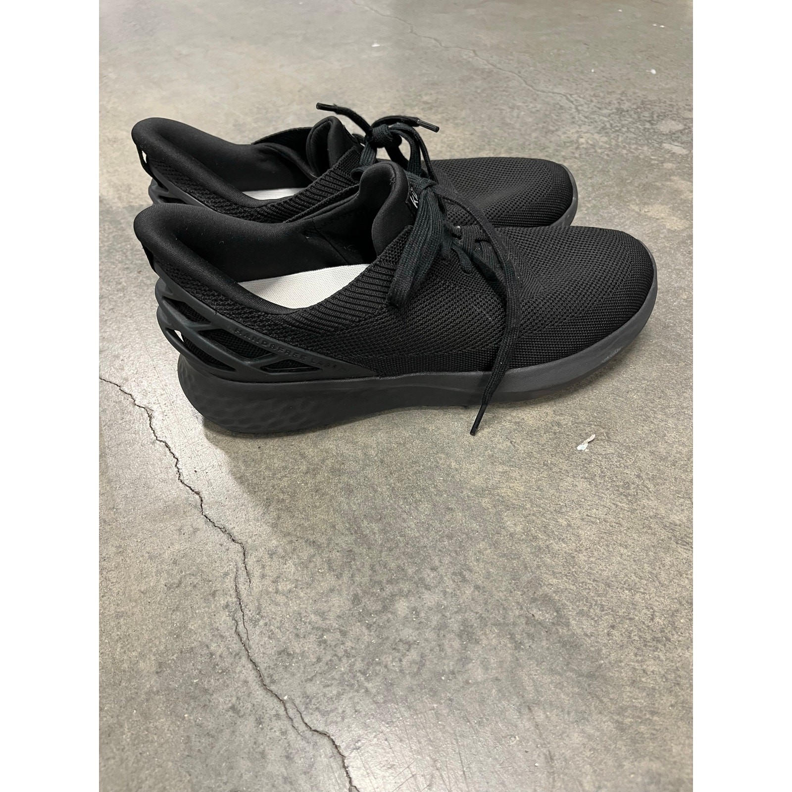 Kizik Athens Triple Black Hands-Free Running Shoes for Men Size 10