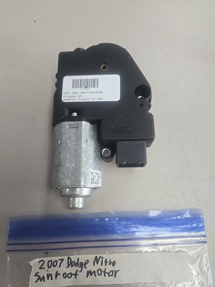liberty　1113 2008-2012 Jeep liberty Nitro Conventional Sunroof Motor