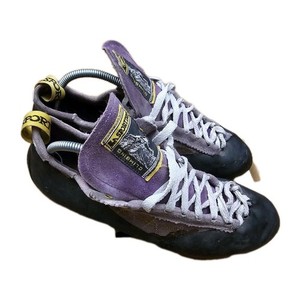 LA SPORTIVA Climbing Shoe Size 44 Purple Outdoors