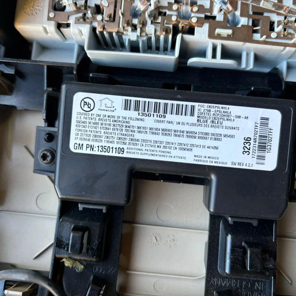 Buick Verano Regal 2011-2017 consola aérea mapa Doom Light Homelink OEM Foto 3 de 3