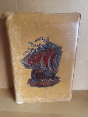 Buchhülle Hülle für Heft oder Buch mit Punzierung Segelschiff Dreimaster