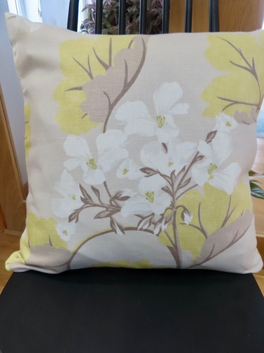 Laura Ashley 22” Beautiful, Gentle Colours Double Sided Cushion Cover Zipped. - Picture 7 of 9