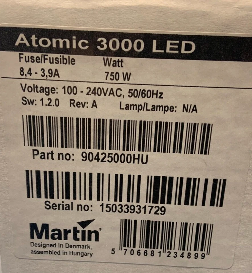 Martin Atomic 3000 LED LED-Based 750W Strobe w/ Aura Backlight | 90425000HU - Image 3 of 4