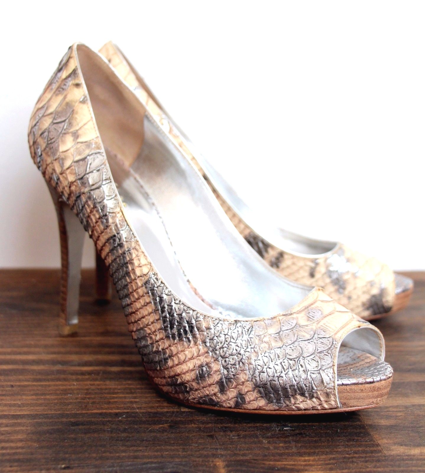 MARCIANO SILVER PYTHON SNAKE GENUINE LEATHER PEEP… - image 3