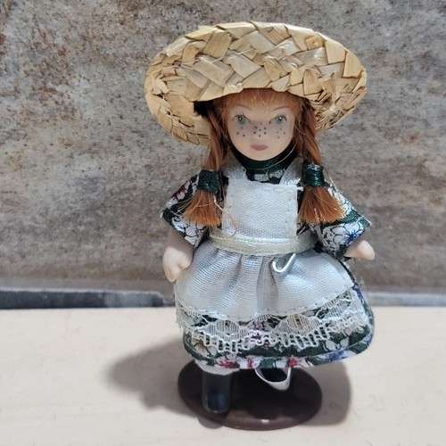 Porcelain Doll Anne of Green Gables Heritage Tradition - Picture 4 of 11