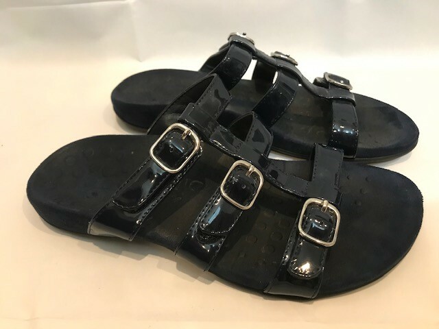vionic misa sandals