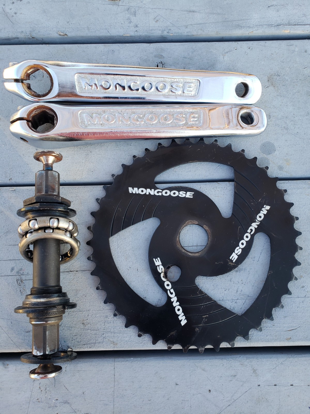 Rare! Mongoose Pro Cast Iron 3pc Crankset 175mm Mid School. 
