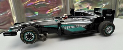 Carrera Go!!!  F1 Mercedes 1:43 No.44 mit Powermagnet Silber 11,5 cm