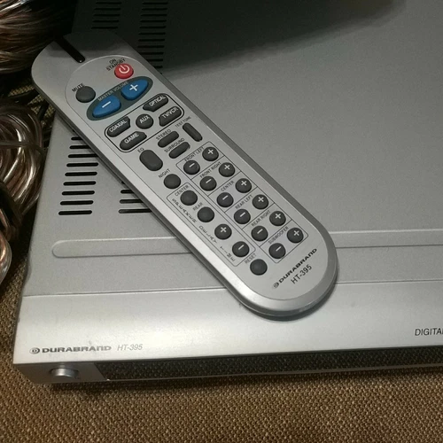 Durabrand HT-395 Digital 5.1 Channel 7 piece Home Theater System-complet<wbr/>e