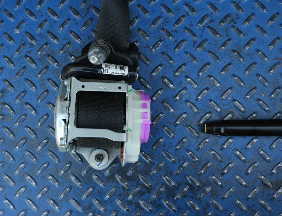 2015-2017年福特野马轿跑车前驱动侧座皮带FR3B-63612D65-A — 第 3/4 张图片