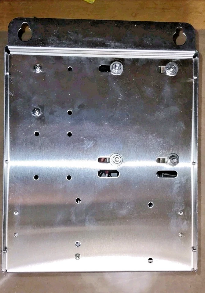 ЗАРЯДНОЕ УСТРОЙСТВО ДЛЯ АККУМУЛЯТОРА CHARLES INDUSTRIES 120 В НАСТЕННОЕ КРЕПЛЕНИЕ 10 А 12 В выравнивание поплавок - Изображение 2 из 4