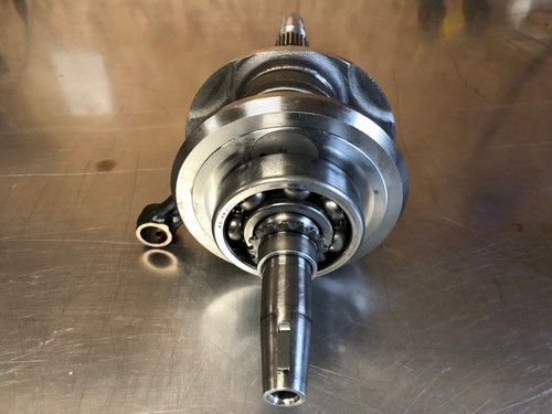 82 85 Honda ATC 200 E ES M Crankshaft Crank Bearings - Picture 4 of 6