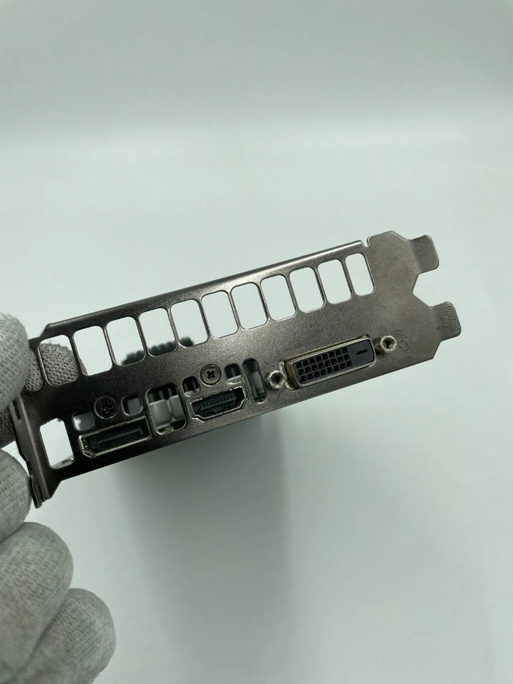 ASUS Radeon RX 550 4GB GDDR5 - Image 4 of 4