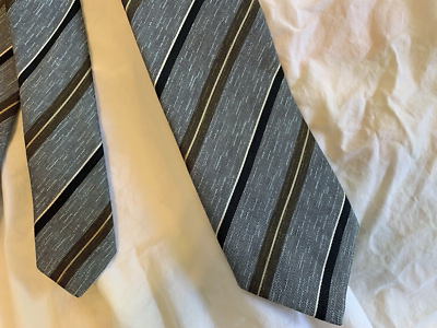 Cravate Brioni En Soie Et Lin Tissé - Beige, Made In Italy, Largeur 3,25 Pouces - Neuf Avec Étiquettes