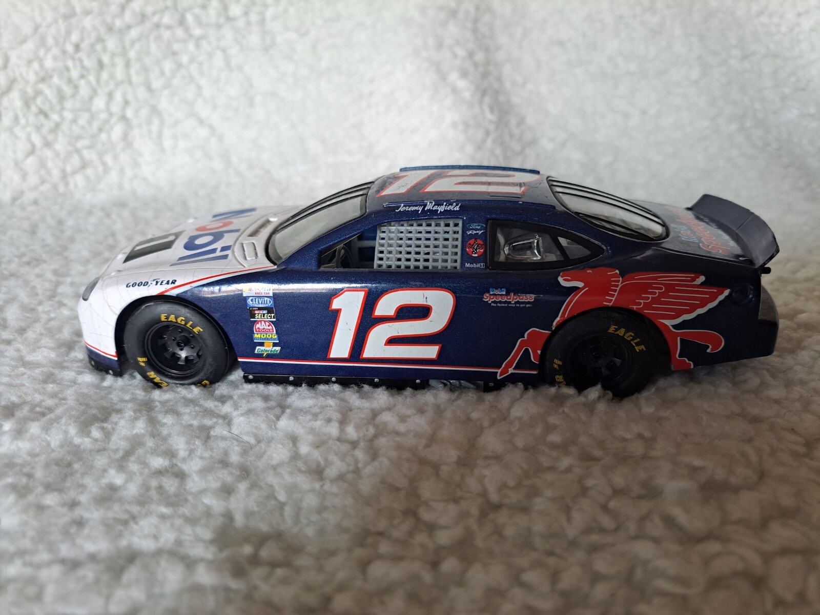 Picture 2 of 18