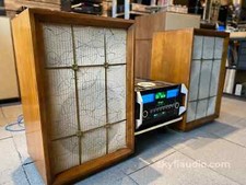 Ev Electro-voice 15" 3-way Speaker System In Marquis Enclosures