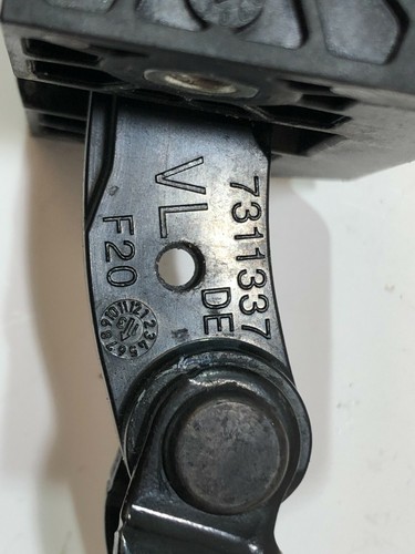 BMW SERIE 1 F20 CORREA PUERTA TOPE BRAZO CONTROL BISAGRA DELANTERO DERECHO/IZQUIERDO 2011-15 - Imagen 2 de 5