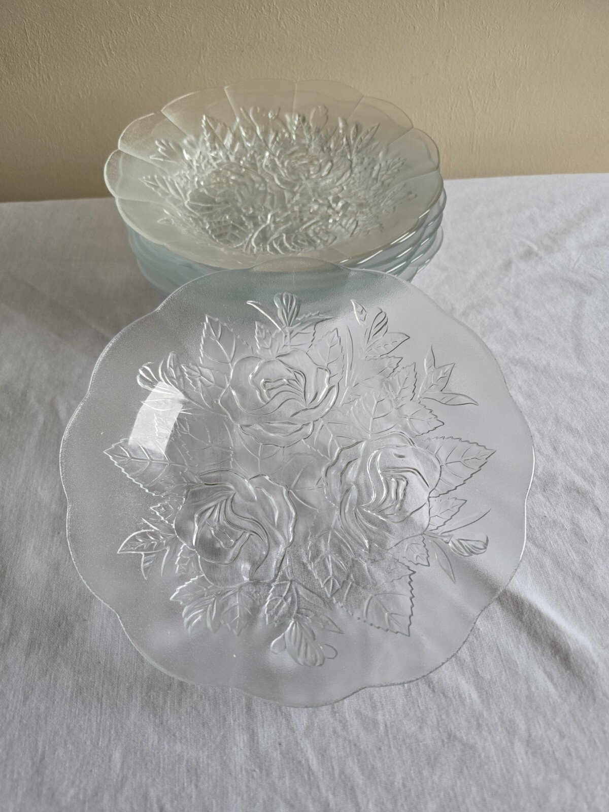 8-Piece Pasari Crystal Livia Floral Rose Salad Bowls 8.75