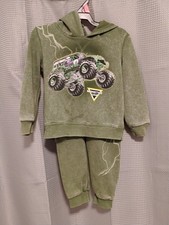 Monster Jam Grave Digger Green Hoodie Pants Sweatsuit Set 2T Boys Toddler