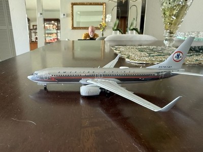 1:200 Gemini/ American/ Boeing 737-800/Astro Jet Livery. Gently