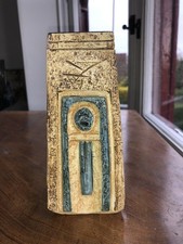 Troika Coffin Vase. Signed Avril Bennett (1973-1979)