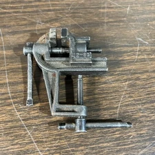 Vintage Watchmaker Gunsmith Machinist Bench Top  Clam Mount Super Nice MT3