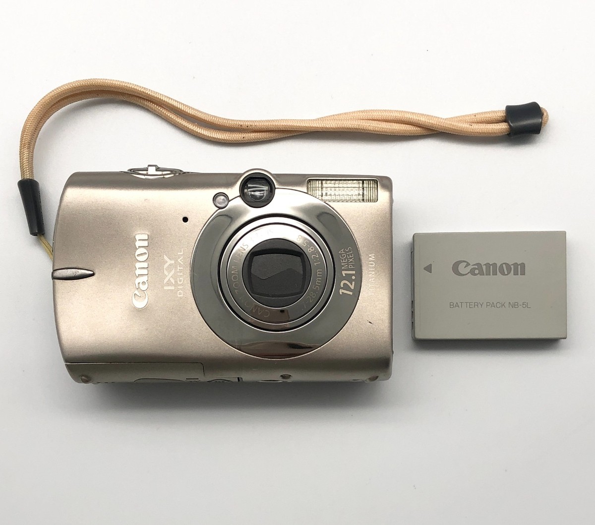 美品　Canon IXY DIGITAL 2000IS Canon IXY DIGITAL 2000IS Compact Camera with Battery and Charger