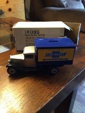 NIB ERTL 1930 CHEVROLET DELIVERY TRUCK DIE CAST COIN BANK 9471VO 1991 CHEVY