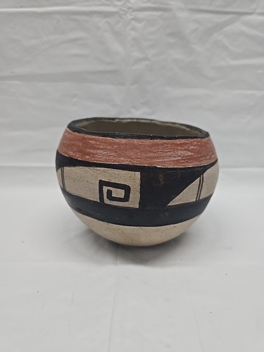 Southwest Pueblo Pottery Bowl Marked A.S. Older Vintage - Picture 17 of 22