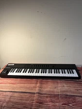 Native Instruments Komplete Kontrol A61 Smart Keyboard Controller - WORKING