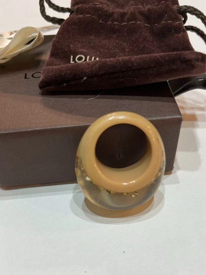 Auténtico Anillo Louis Vuitton Berg Inclusión Beige Oro Monograma Usado Foto 4 de 4