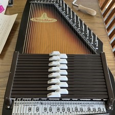 Chromaharp Autoharp Natural Brown with Tuning Wrench, Songbooks, and Tuning Tool