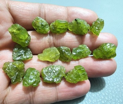 AAA Grün Peridot Grob Set 14 Stck. Natürlicher Kristall 12-17 mm Stein Schmuc...