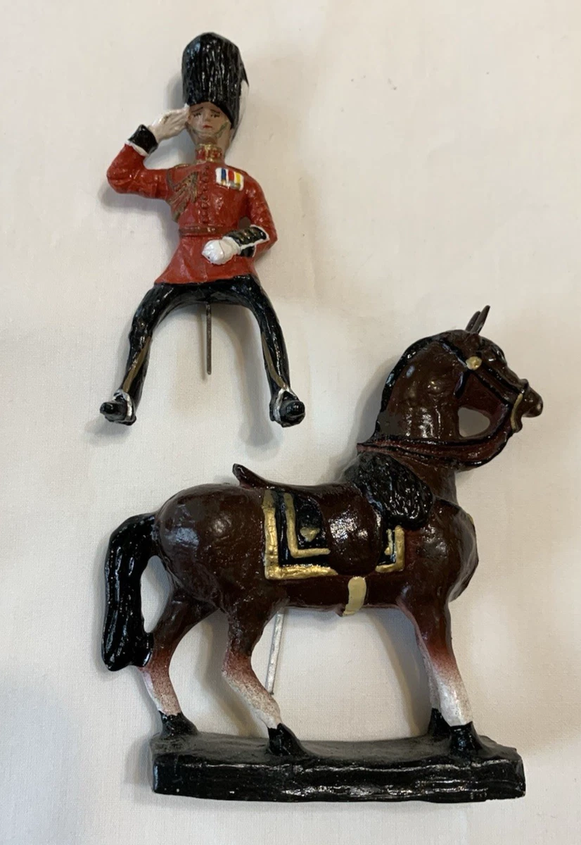 RARE FIGURINE COMPOSITION DURSO CAVALIER COWBOY SHERIF REVOLVER