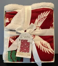 Wizarding World Harry Potter Holiday Christmas Hogwarts Throw Blanket NEW In Box