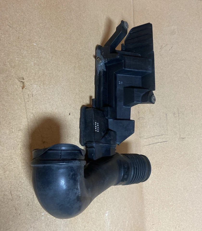 1998-2000 Lexus LS400 4.0L V8 Air Intake Tube Resonator Box OEM 17875-50160 Foto 3 de 4