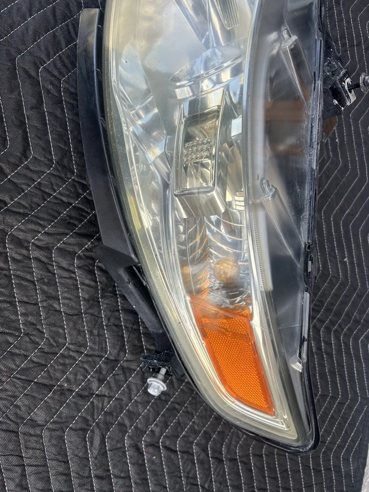 2009-2012 LINCOLN MKS LEFT DRIVER SIDE XENON HID ADAPTIVE AFS HEADLIGHT OEM USED - Image 3 of 4