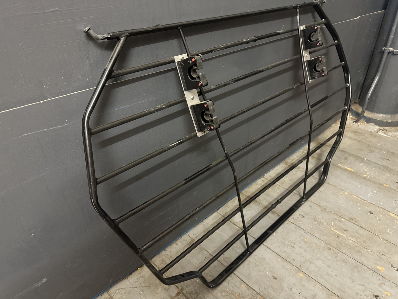 Volvo XC90 Steel Dog/Boot Guard MK2 - 31470448 image 5