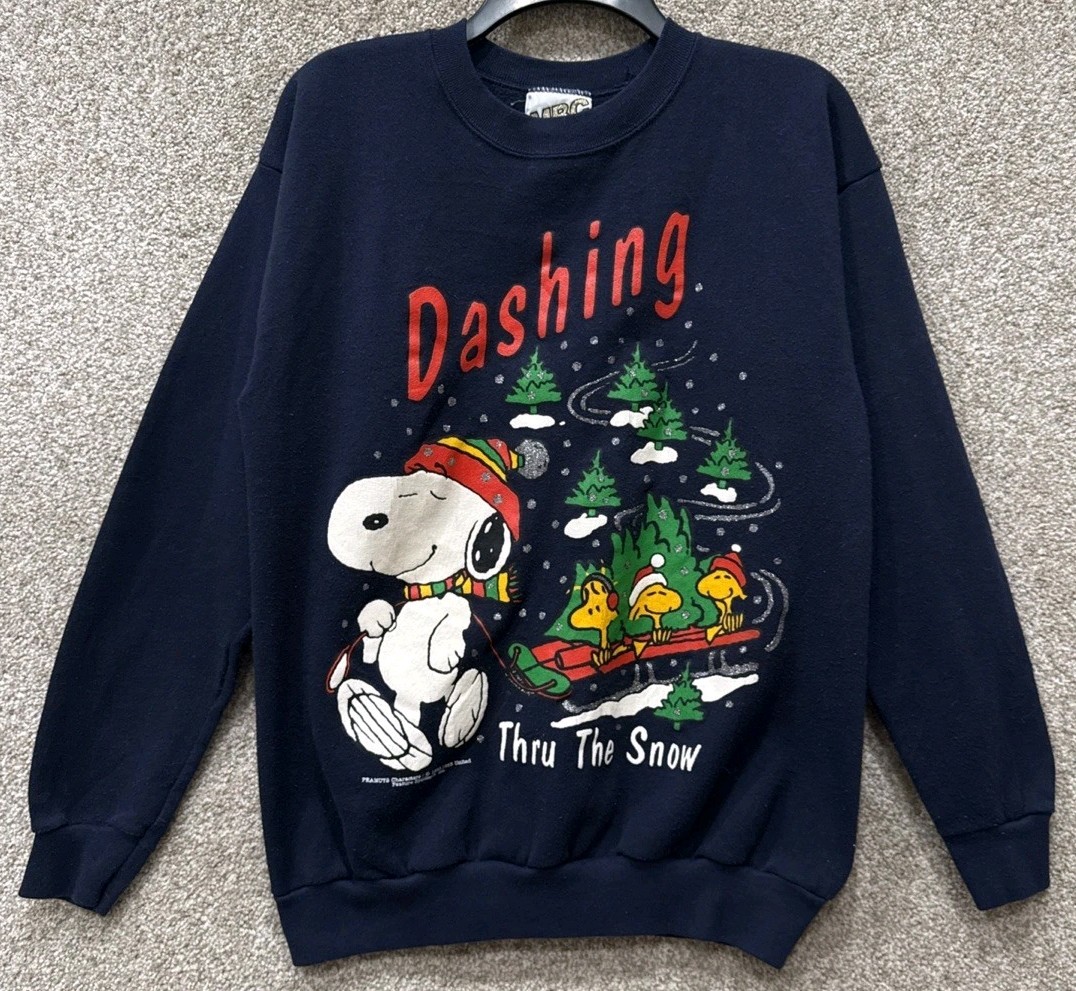 Vintage 80s Snoopy Peanuts Dashing Thru Snow Crewneck Sweatshirt Size Large USA